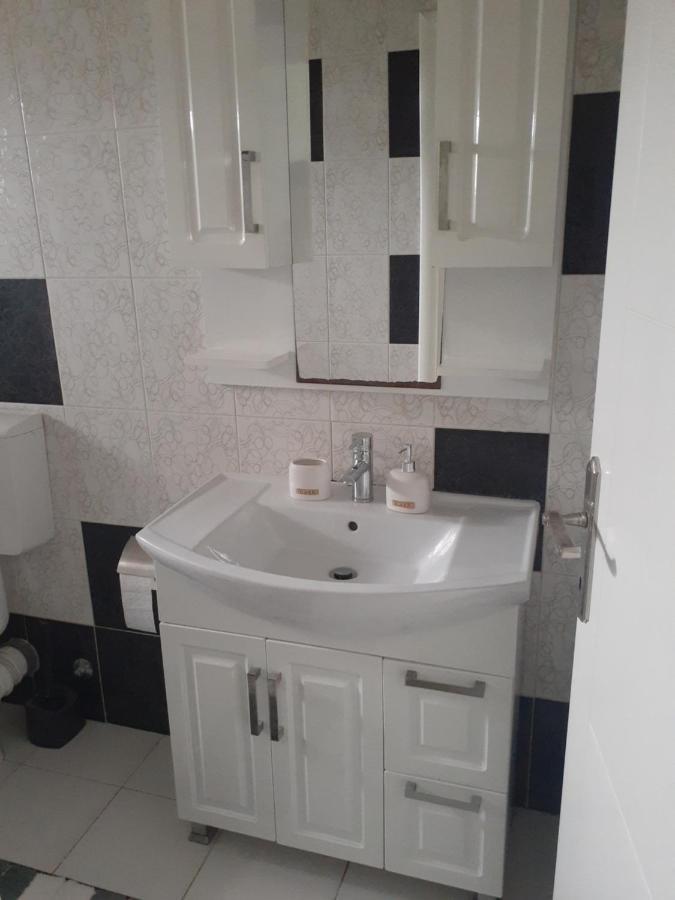 Apartmani Irena Tivat Exterior photo