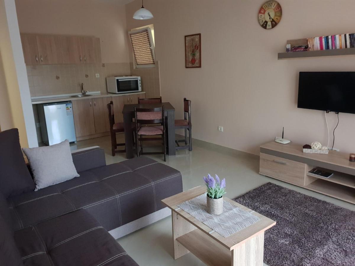 Apartmani Irena Tivat Exterior photo