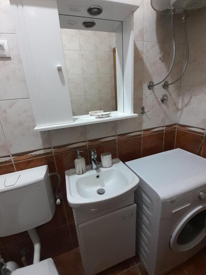 Apartmani Irena Tivat Exterior photo